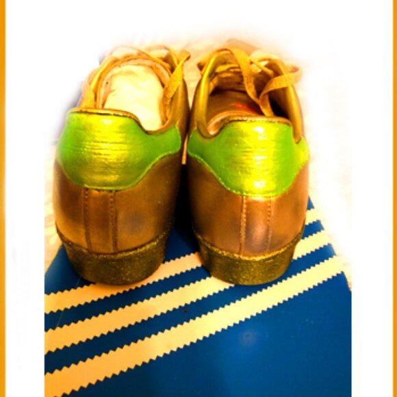 One Of A Kind Adidas Originals Leather Athletic Metallic Glitter Gum Sneakers main image 4